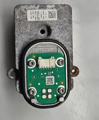 Mercedes-Benz C W205 LED ballast control module P130867 7MHN0000 0208150809