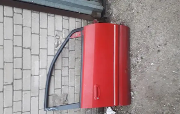 Mitsubishi Space Star Front door