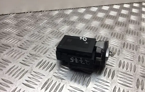 Volkswagen PASSAT B6 Ignition lock 3C0905843Q