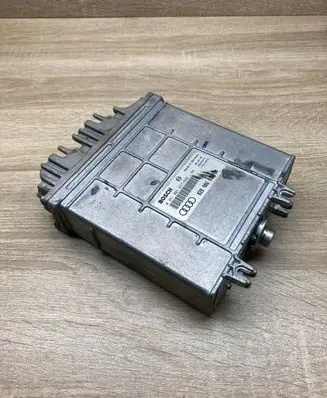 Audi A4 S4 B5 8D Engine control unit/module ECU 028906021GM 0281001657