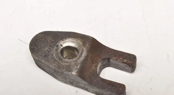 Volvo S60 Fuel Injector clamp holder 