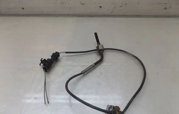 Mercedes-Benz A W169 Exhaust gas temperature sensor 0051539128
