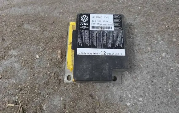 Volkswagen PASSAT B6 Airbag control unit/module 3C0909605M