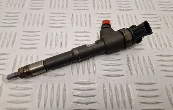 Renault Clio IV Fuel injector H8201108033 0445110485 0985