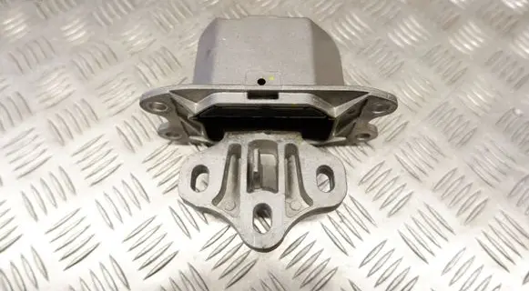 BMW X2 F39 Gearbox mount 6853449