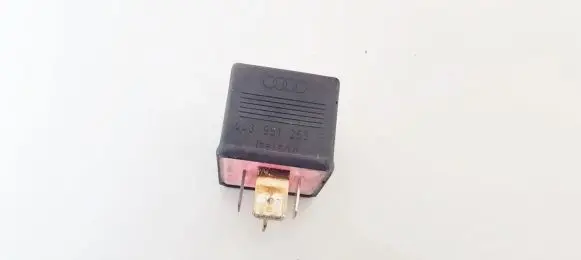 Audi A6 S6 C4 4A Other relay 443951253s 899556