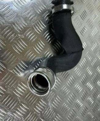Audi Q7 4L Intercooler hose/pipe 7L6145738A