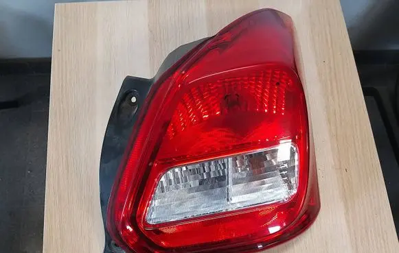 Suzuki Swift III Rear/tail lights 2259362
