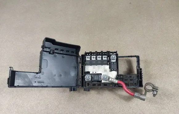 Opel Insignia A Positive cable (battery)