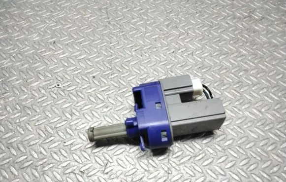 Clutch pedal sensor