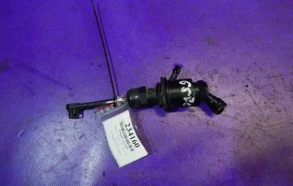 Renault Scenic II - Grand scenic II Clutch master cylinder 8200151794
