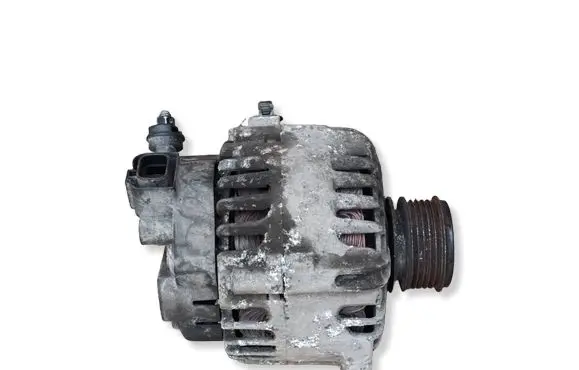 KIA Ceed Generator/alternator 373002A500 2543370A 407024080