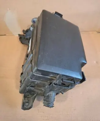 Hyundai i30 Relay mounting block 91950G4860 91286G4110