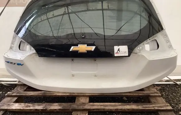 Chevrolet Bolt Tailgate/trunk/boot lid