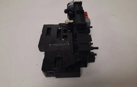 Mercedes-Benz E W212 Fuse module 5DK01102310 LU2129060505 HW2129012304