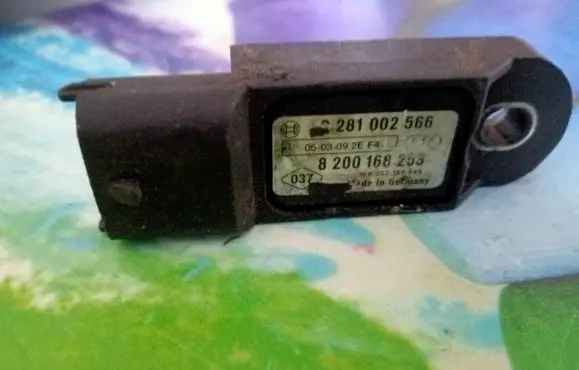 Renault Modus Air pressure sensor 8200168253 0281002566