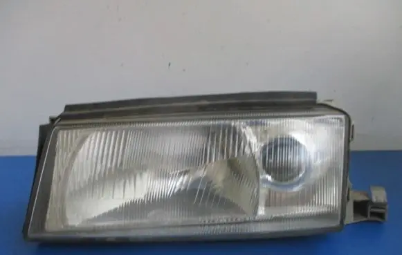 Skoda Octavia Mk1 (1U) Headlight/headlamp