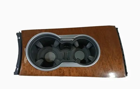 Cup holder front