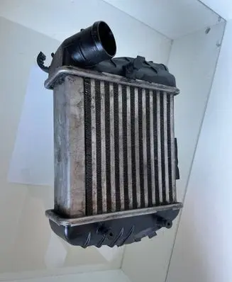 Audi A4 S4 B7 8E 8H Intercooler radiator 8E0145805A 877942Q FS1557