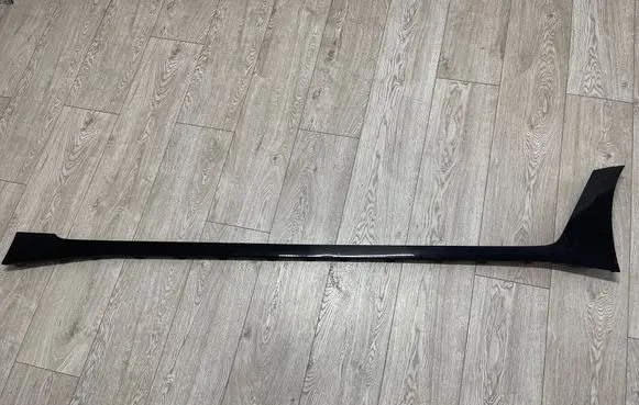BMW i4 Sill 8737086