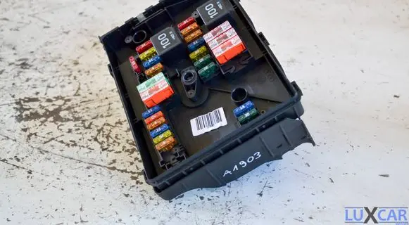 Audi A3 S3 8P Fuse module 1K0937125A