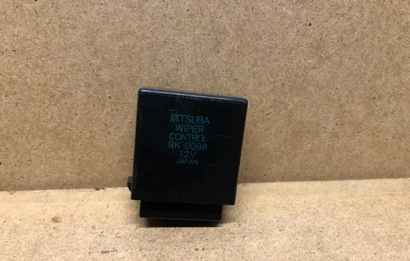 Subaru Forester SG Window wiper relay RK0098
