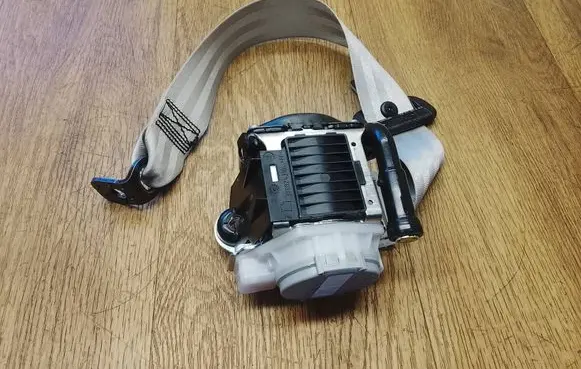 Porsche Macan (95B) Rear seatbelt 95B857805D