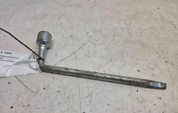 Nissan X-Trail T30 Wheel nut wrench 1234