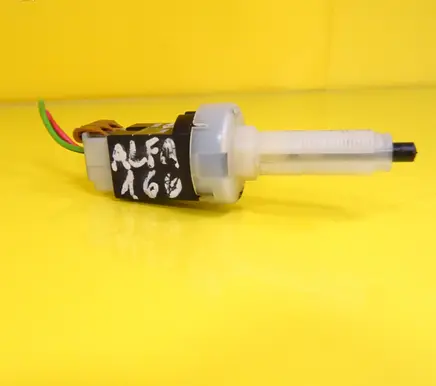 Alfa Romeo 166 Brake pedal sensor switch 1805 B365