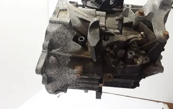 Manual 6 speed gearbox