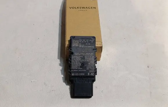 Audi Q6 e-tron Antenna control unit 85H962133AA