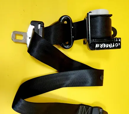 Chrysler Voyager Rear seatbelt 04680194AE