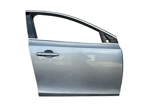 Volvo V40 Front door