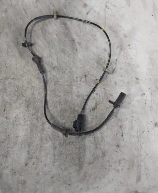 Volvo XC90 ABS brake wheel speed sensor 8634237 M007T151613