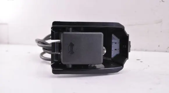 Engine bonnet (hood) release handle