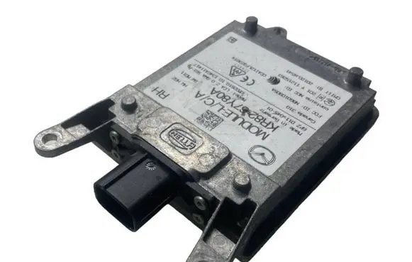 Mazda CX-5 Blind spot module KR8267Y80A 11215263 NBG010905A