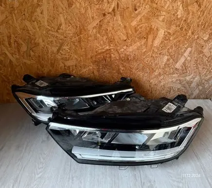Volkswagen T-Roc Headlights/headlamps set