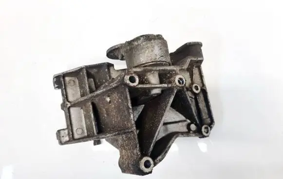 Citroen C5 Engine mounting bracket 9643834880