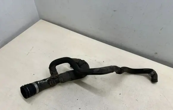 Audi A8 S8 D4 4H Engine coolant pipe/hose 4H0121055AA 4H0121088AA
