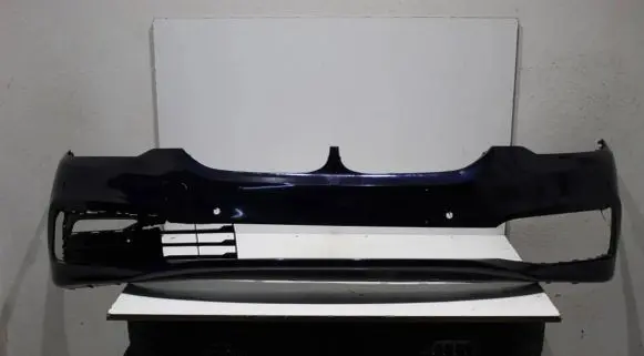 BMW 5 G30 G31 Front bumper 7385336 72758411