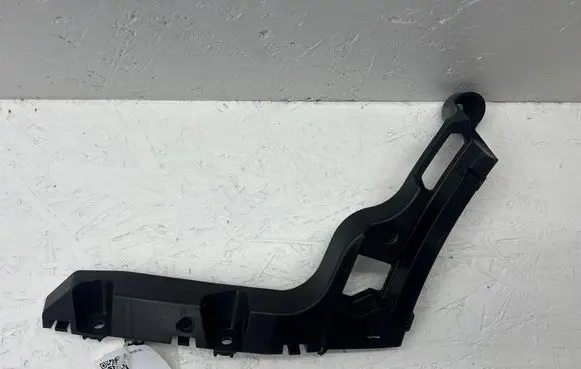 Opel Mokka B Rear bumper mounting bracket 9835238080