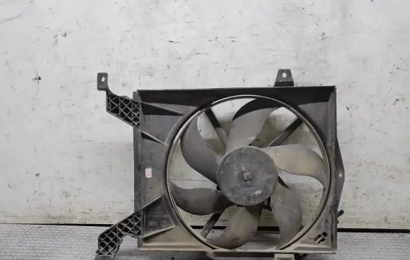 Mitsubishi Space Star Electric radiator cooling fan 8240276