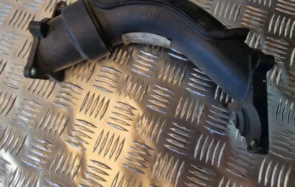 Audi A8 S8 D3 4E Intake manifold 057129637G