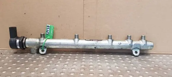 Mercedes-Benz Vito Viano W639 Fuel main line pipe A6110700395 A6110780449
