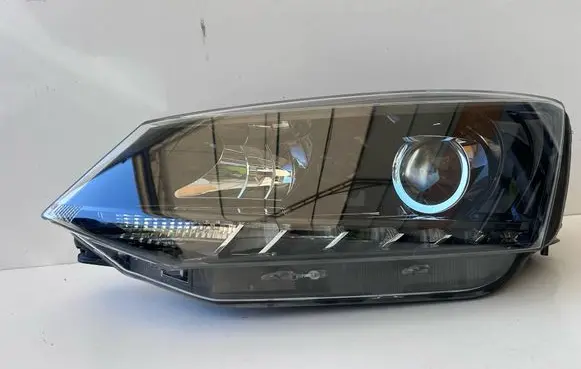 Skoda Fabia Mk3 (NJ) Headlight/headlamp 6V1941015B