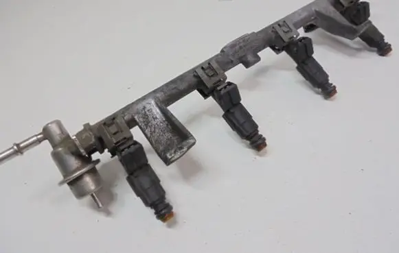 Ford Focus Fuel injector 988F-DA