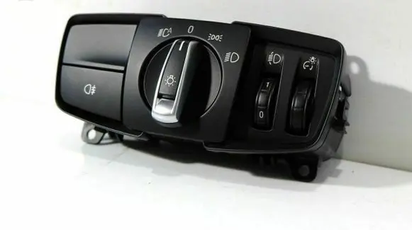 BMW 2 F46 Light switch 61316824886 6824886