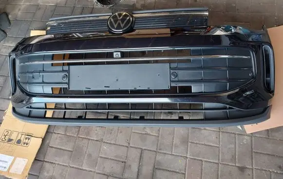 Volkswagen Tiguan Front bumper 