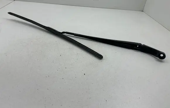 Toyota Auris E180 Windshield/front glass wiper blade 