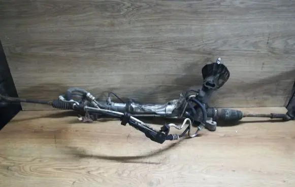 Ford Focus Steering rack 5M513200